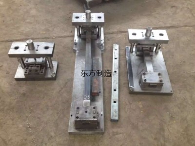 方管冲孔模具